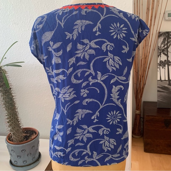 Irving & Fine Vibrant blue top with white floral print and red embroidery - Picture 8 of 9